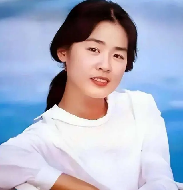 丛珊1982年凭《牧马人》走红后赴法经历与婚姻始末 - 细节速览