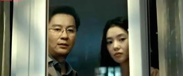 陈思诚《10间敢死队》五一档遇冷，低成本片《消失的人》排片达20.1% - 相关图片